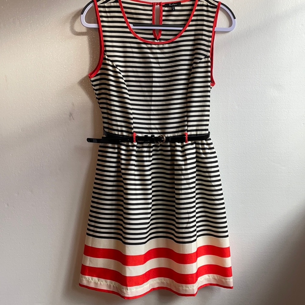 Monteau belted orange, cream and black striped sleeveless dress size medium